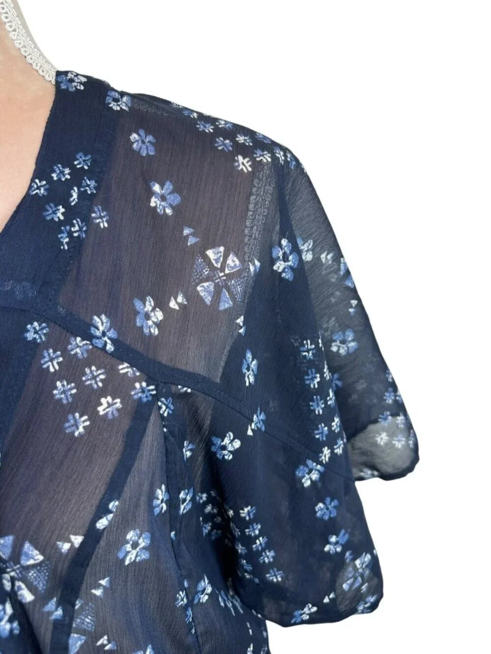 Hollister Navy Floral Sheer Kimono Duster Cardigan Boho Beach Coverup One Size